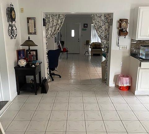 3rd image of 7720 Eastridge Ct