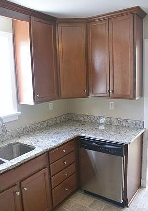 5th image of 6009 Patterson Ave
