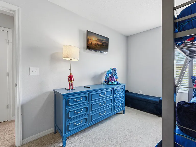 Crown Haven Dr — Photo 24