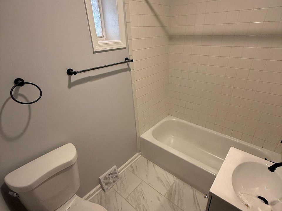1st image of 727 N 17th St #6