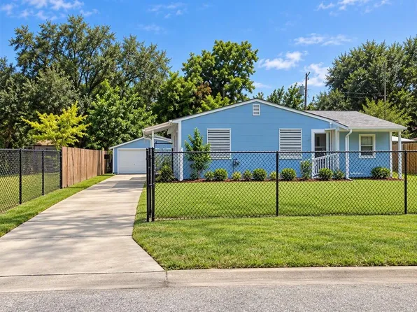 1106 11th 1/2 St N, Texas City, TX 77590