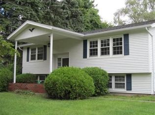 56 Causeway St, Hudson, MA 01749