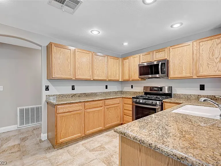 821 Titan Peak Pl — Photo 26