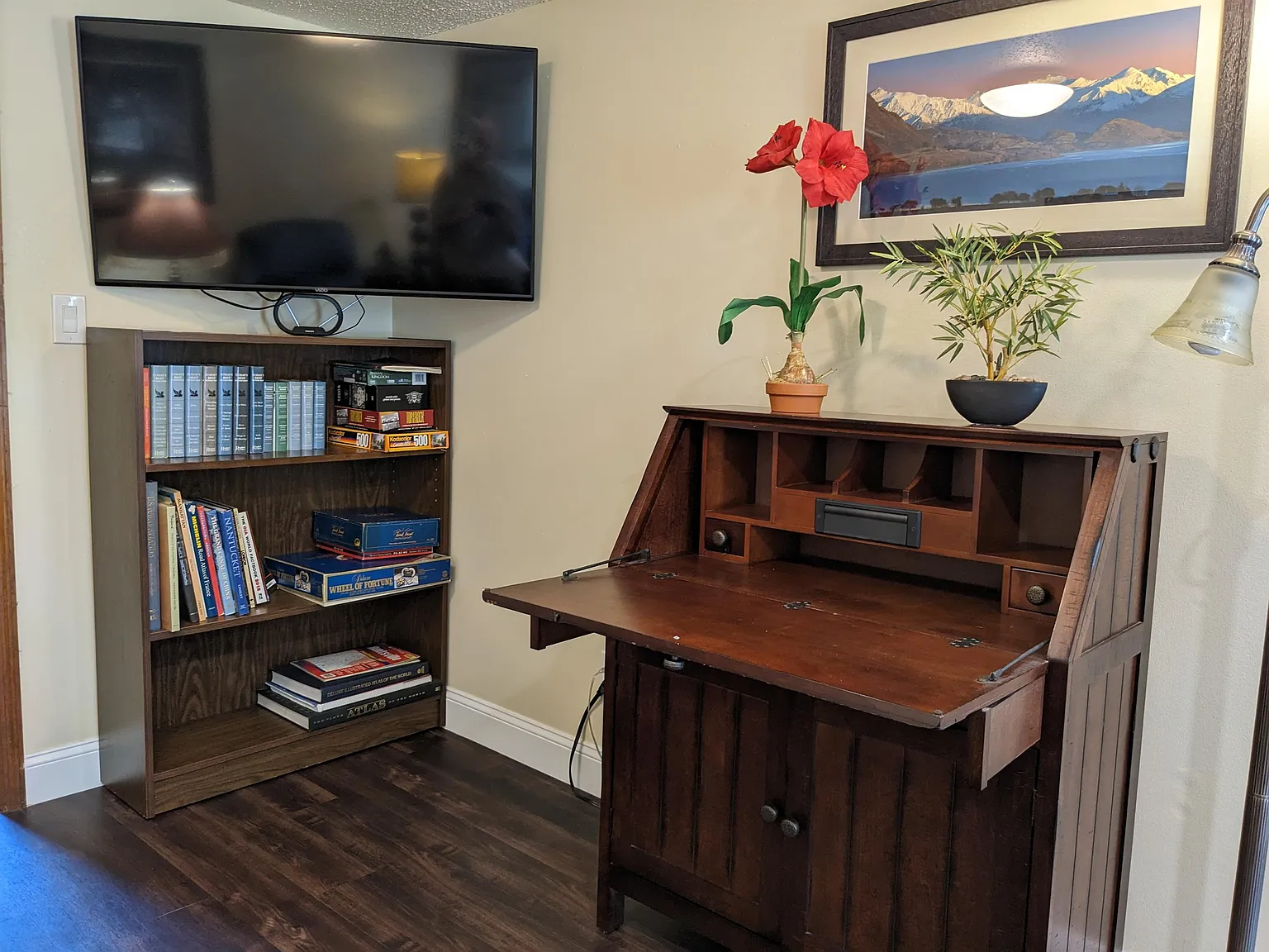 9001 Mahogany Row Southeast - B — Photo 3