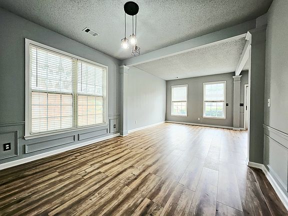 4th image of 3209 Davenport Park Ln