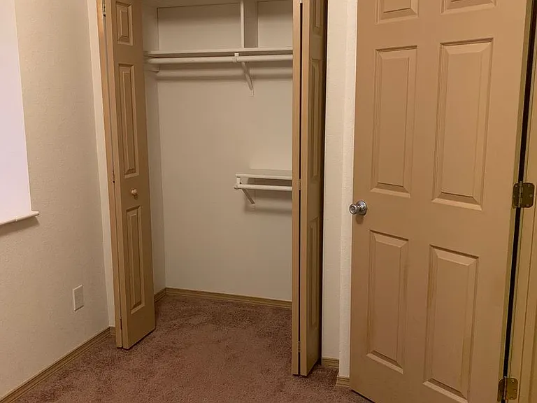 7621 Snow View Dr — Photo 8