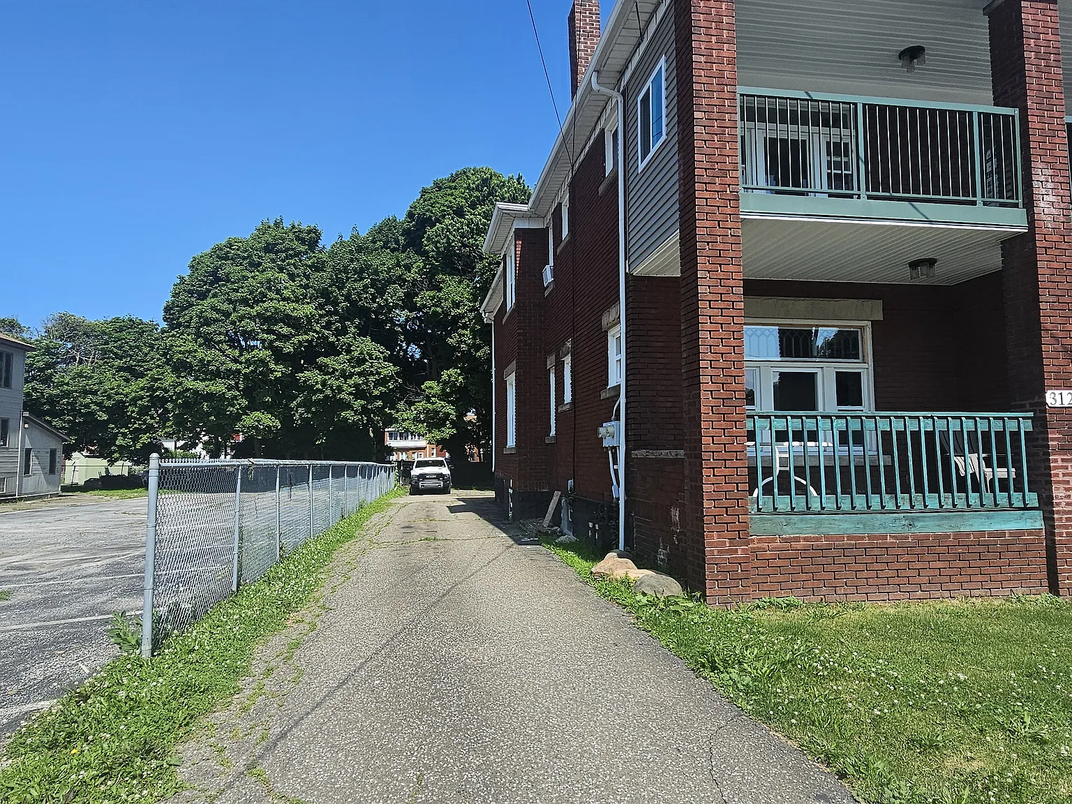 3120 Peach St — Photo 2