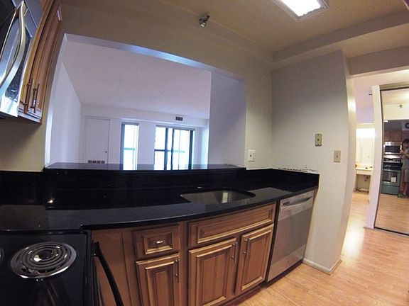 4th image of 900 N Stafford St APT 1616