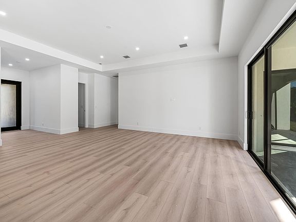 5th image of 18853 42nd Road