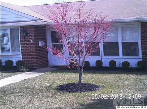 3rd image of 1122B Argyll Cir