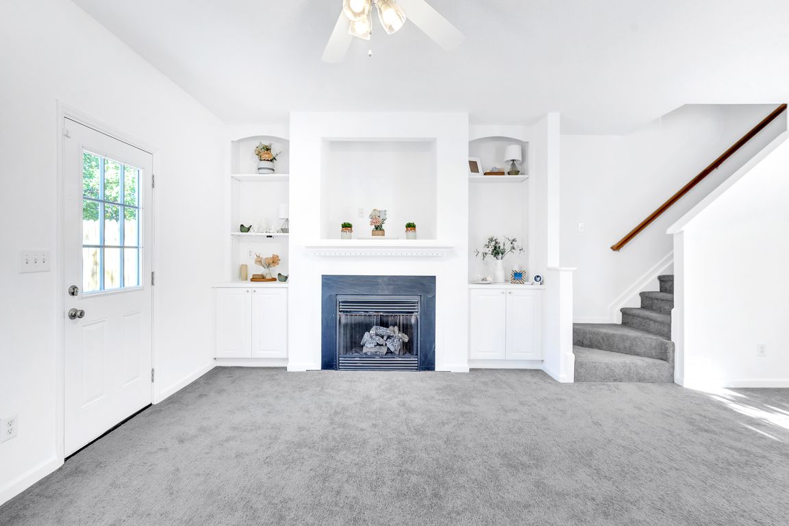 next background image