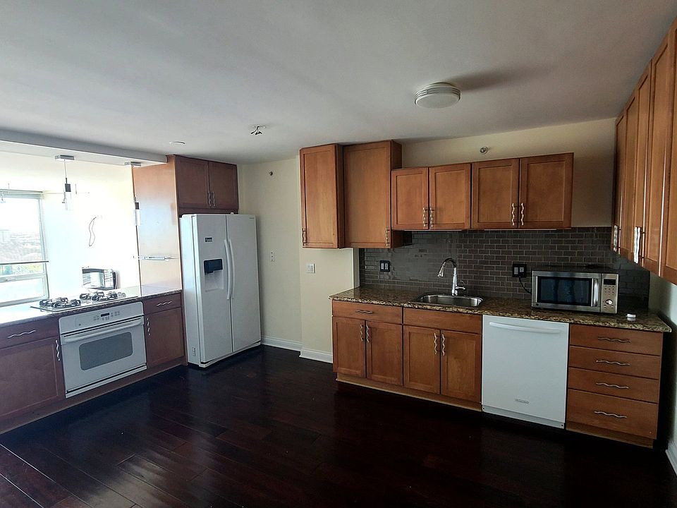 1st image of 9715 Woods Dr Unit 1307