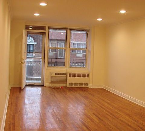 2nd image of 30-44 29th St #6J