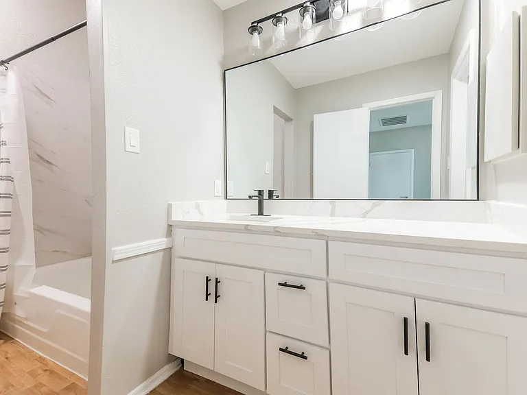 10406 High Hollows Dr #226 — Photo 21