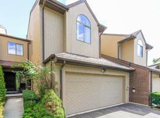 21 Brookridge Rd, New Rochelle, NY 10804