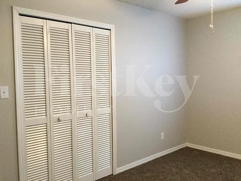 161 Sheridan Ave — Photo 16
