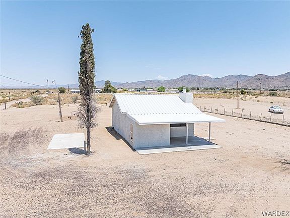 2nd image of 4050 W Chino Drive