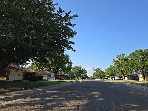 4th image of 5107 Shawnee Trl