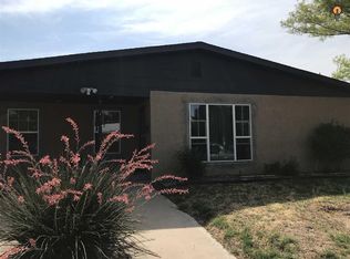 832 W 17th St, Portales, NM 88130