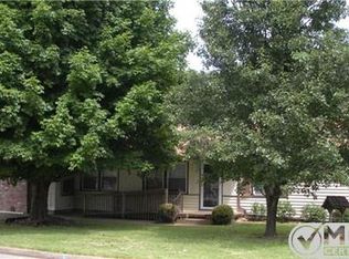 421 Highland Cir, Clarksville, TN 37043