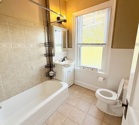 5th image of 369 Tappan St APT 12