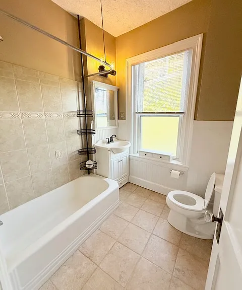 369 Tappan St #12 — Photo 7