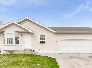 2805 40th Avenue Ct, Greeley, CO 80634