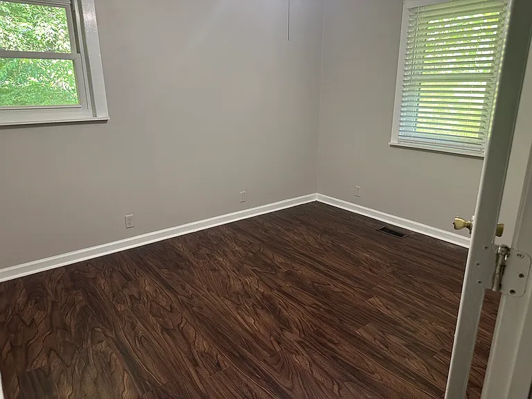 1500 Miller Rd SE — Photo 25