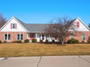 341 Woodmere Dr, Saint Charles, MO 63303