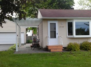 2133 Pinewood Dr, Mounds View, MN 55112