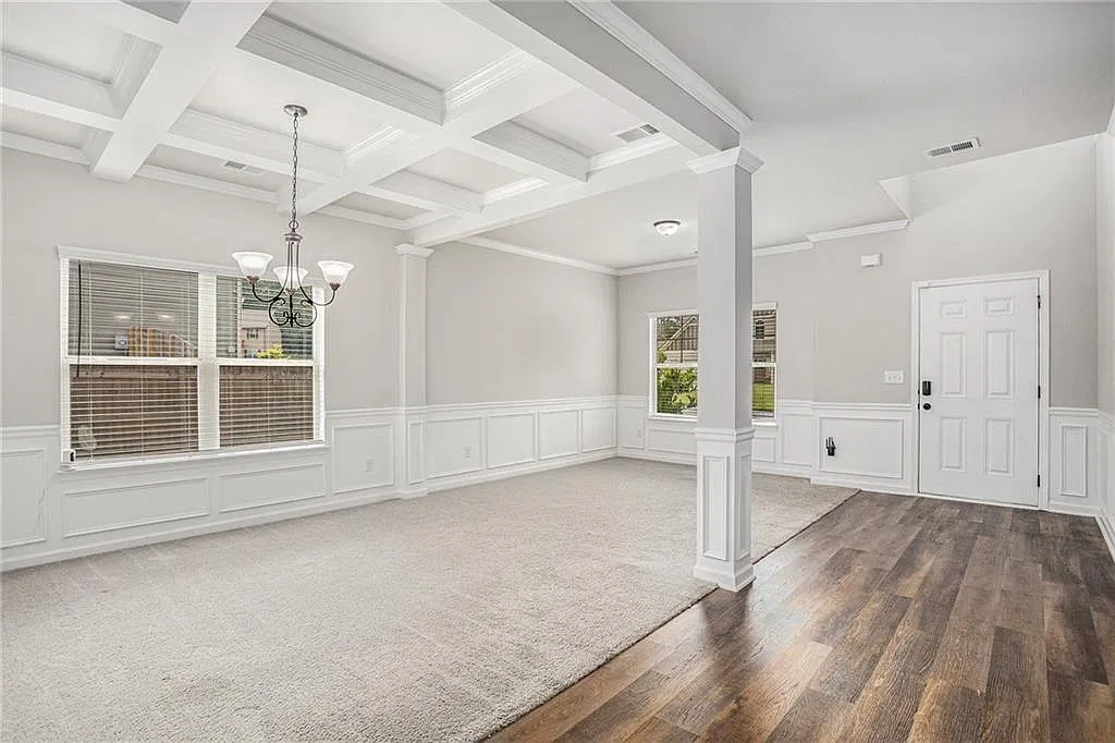 4 bed, 2.5 bath, 2894 sqft, $2,700 — Photo 4