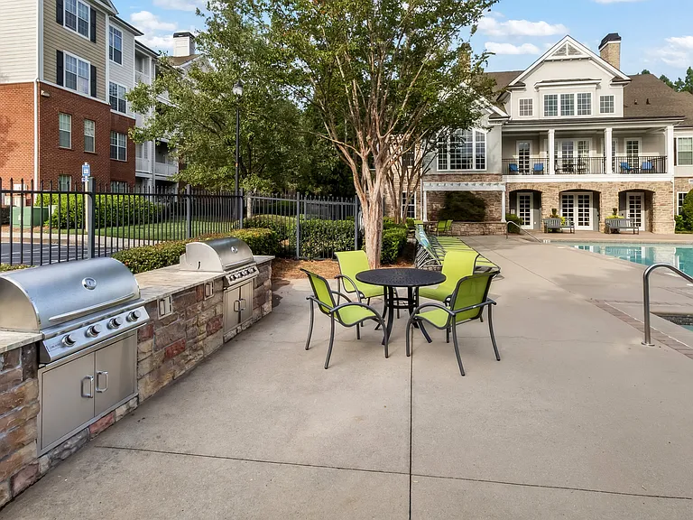 The Pointe at Suwanee Station — Photo 14