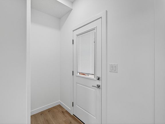 4th image of 28 Renwyck Pl