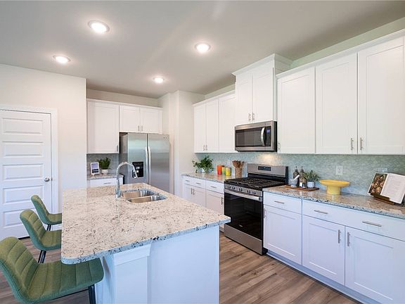 3rd image of 501 Stone Pine Dr