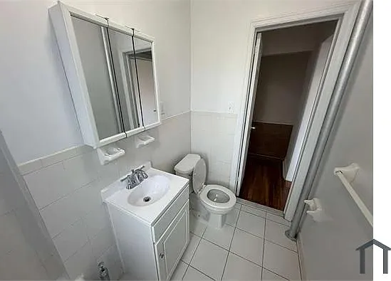 1550 Townsend Ave #4B — Photo 8
