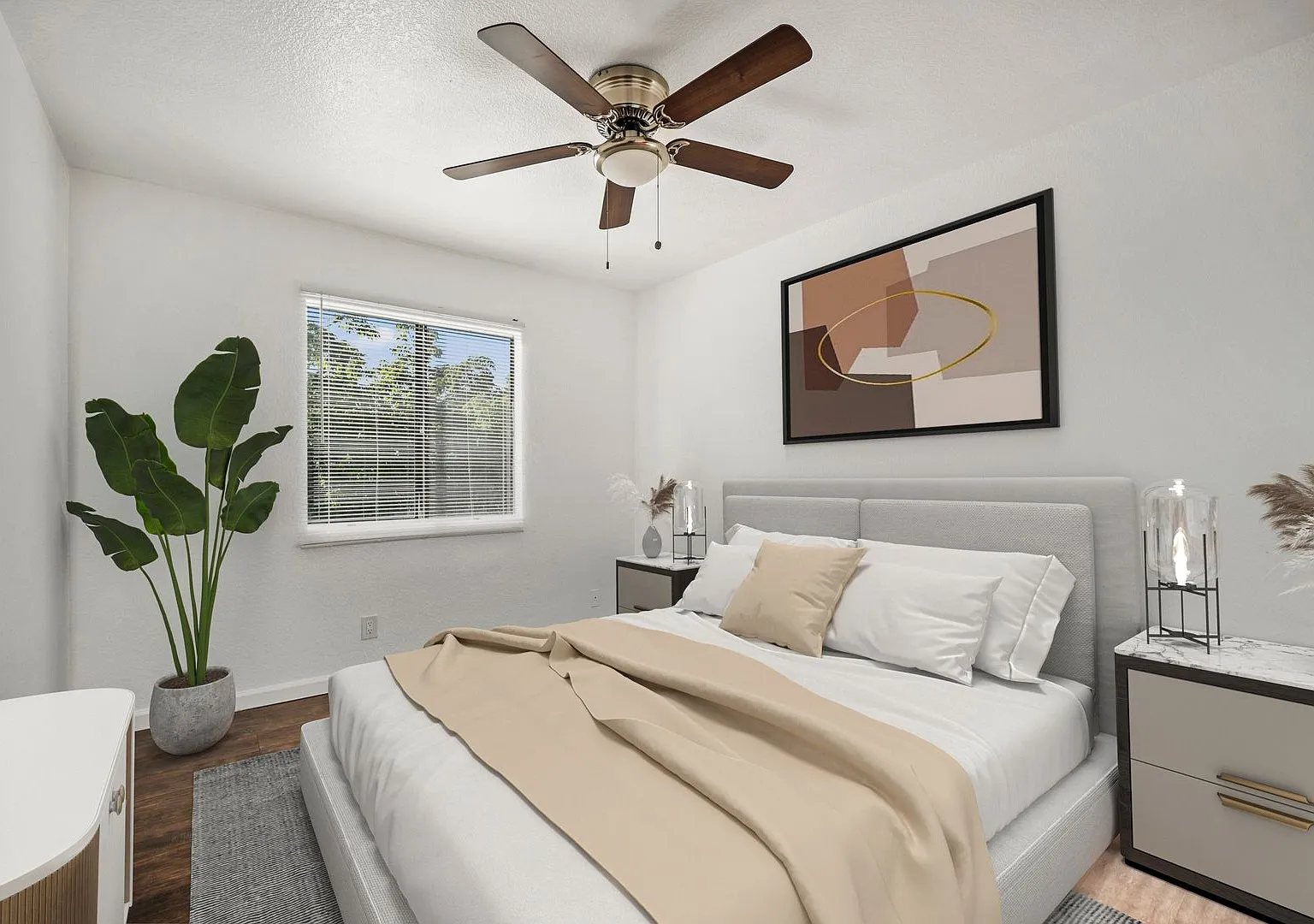 412 Coronado Terrace — Photo 2