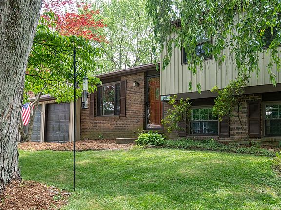 5th image of 208 Deer Creek Dr
