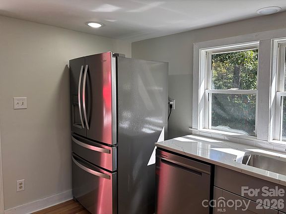3rd image of 162 Phillips Ln
