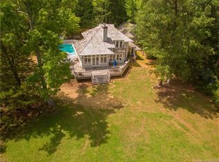 15 Muskreek Rd, White Stone, VA 22578