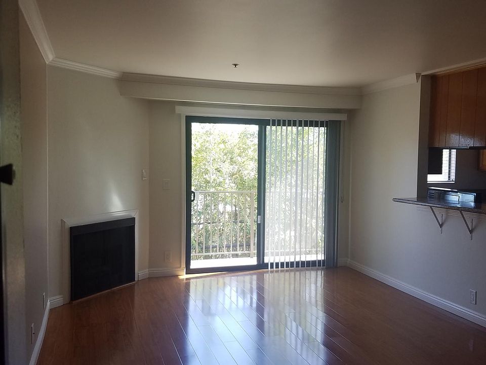 1st image of 11162 Camarillo St APT 208
