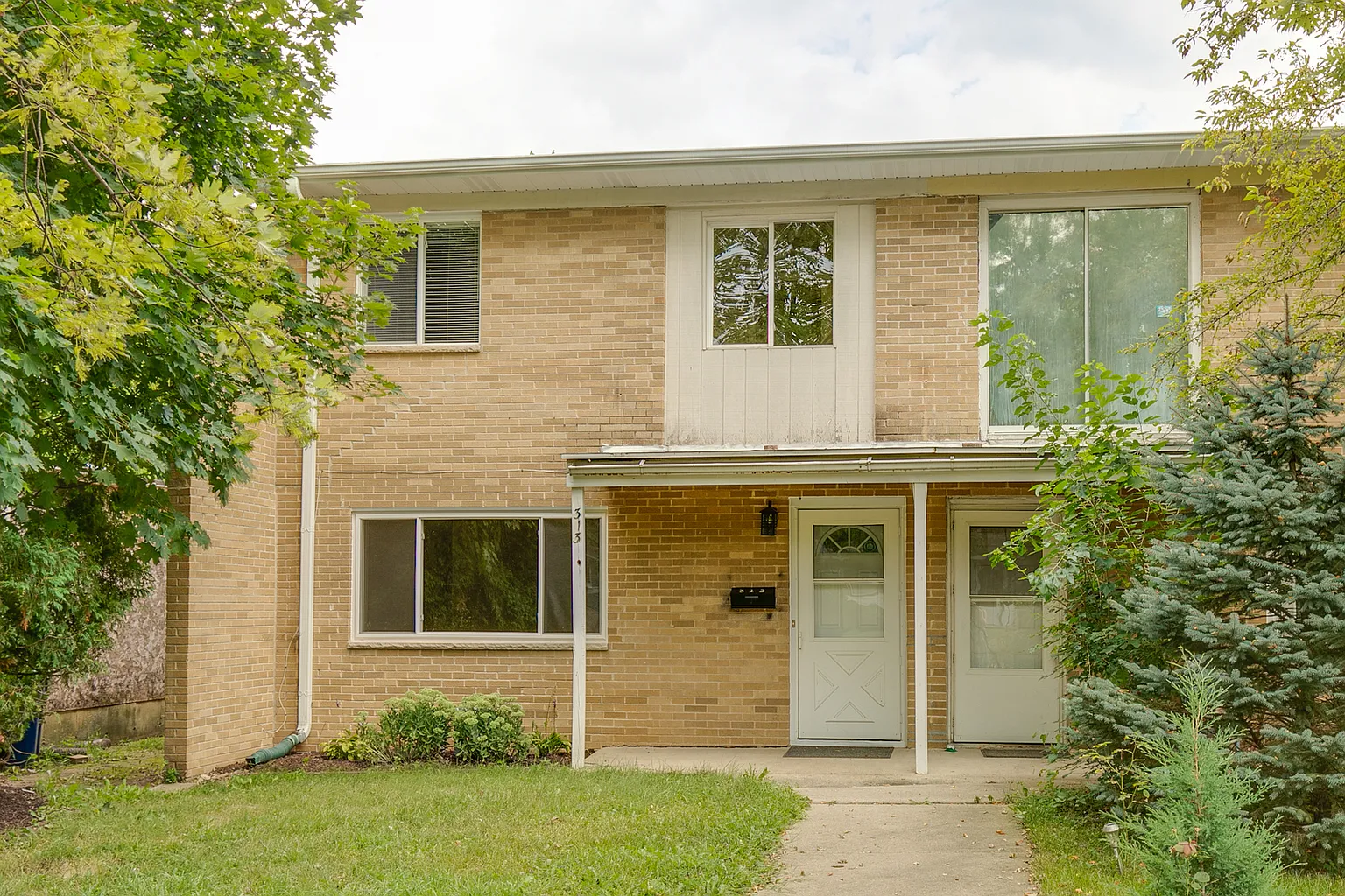 313 Cherry Valley Rd photo 1