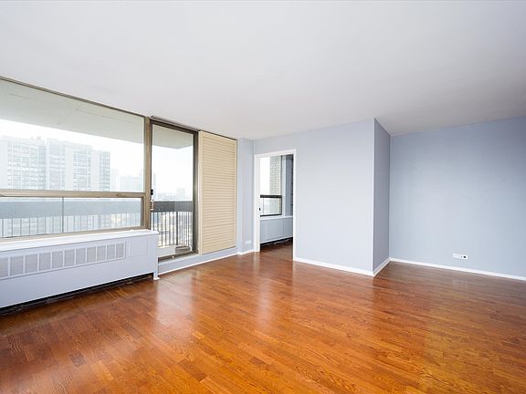 3rd image of 1460 Sandburg St #1801