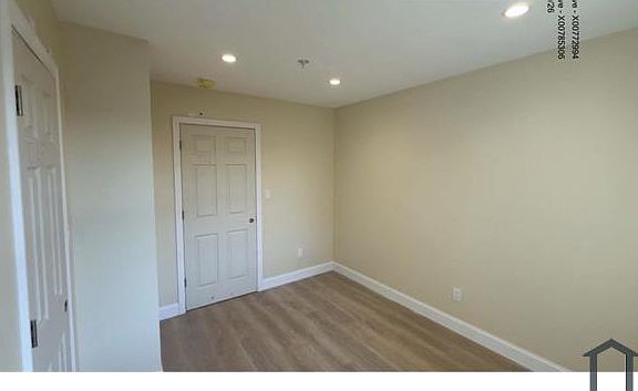 3rd image of 3131 Tiemann Ave #1
