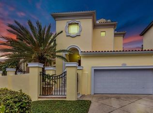 2808 Baypointe Cir, Tampa, FL 33611