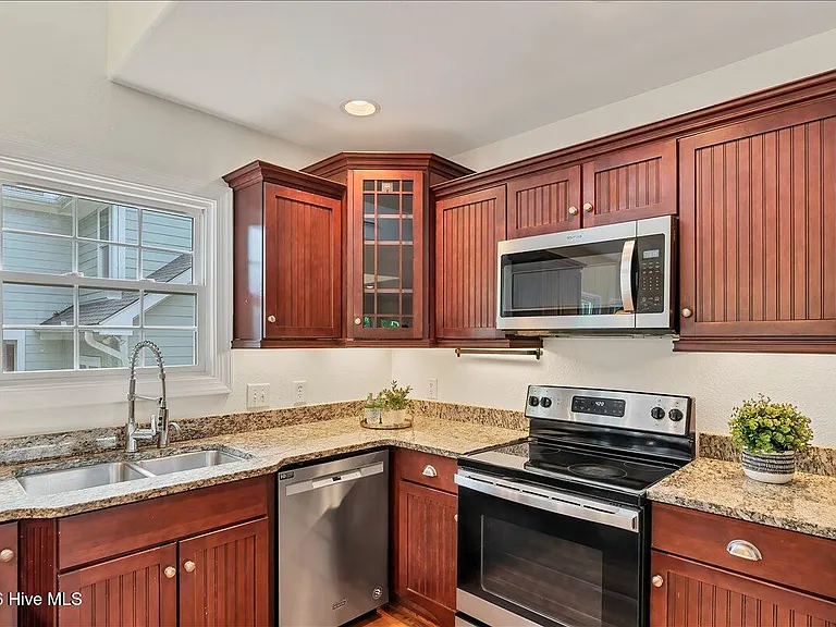 430 N Ridge St — Photo 19