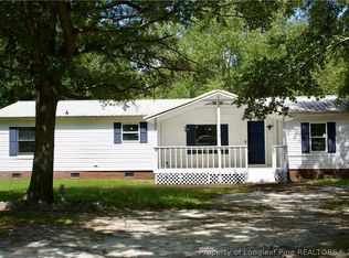 212 Grummen Rd, Hope Mills, NC 28348