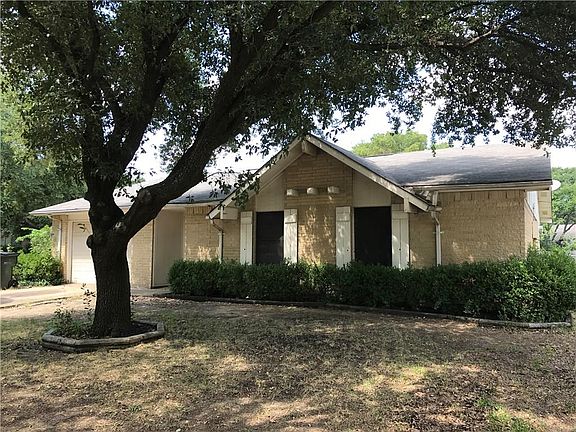 2nd image of 1025 Shenandoah Dr