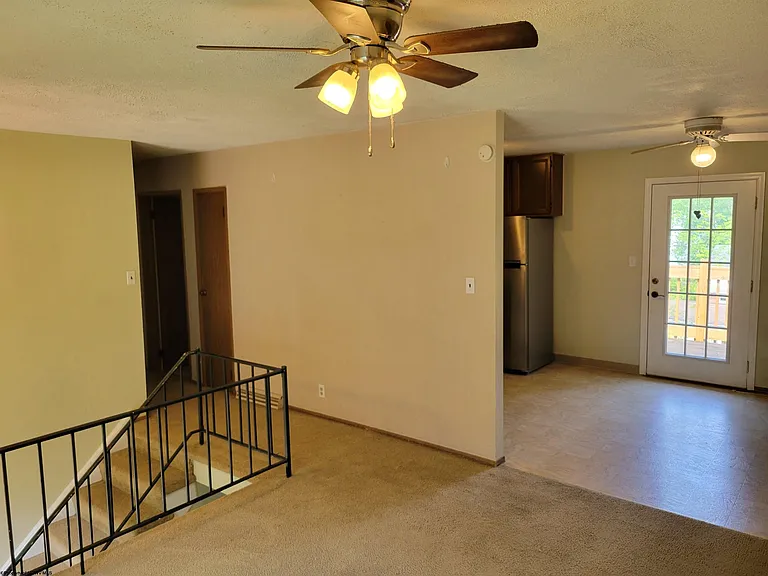929 Garrison Ave — Photo 7
