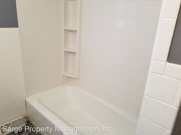 5th image of 617 S Lincoln St