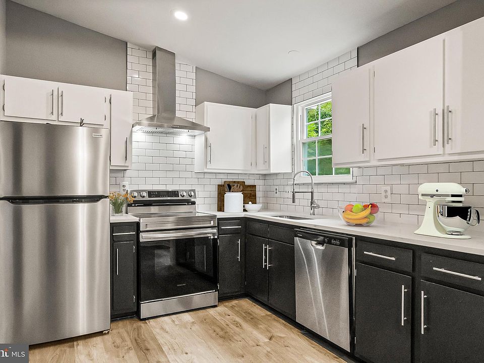 1st image of 9613 Rooster Ln
